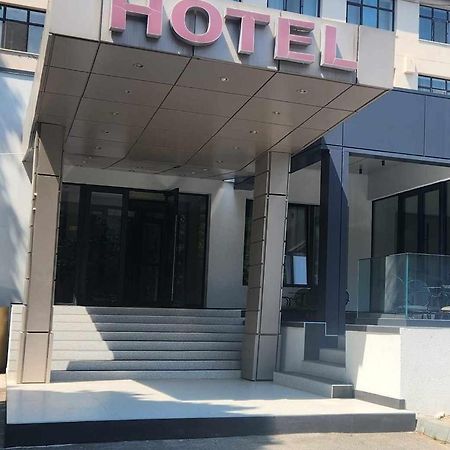 Hotel Vaslui Exteriör bild